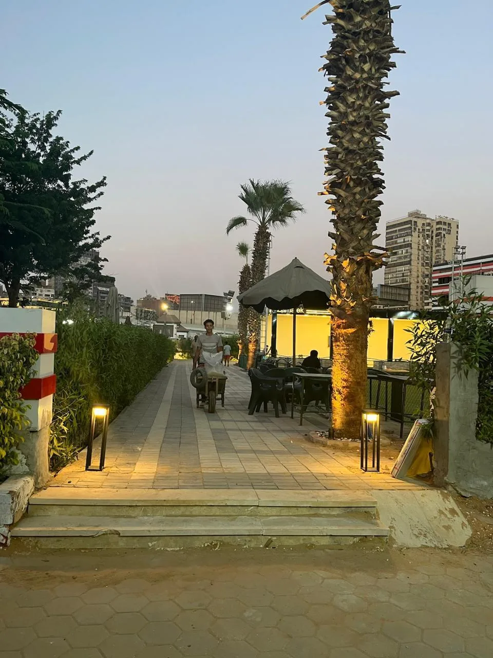 انشاء ملعب كروكيه ملحق به بافيون