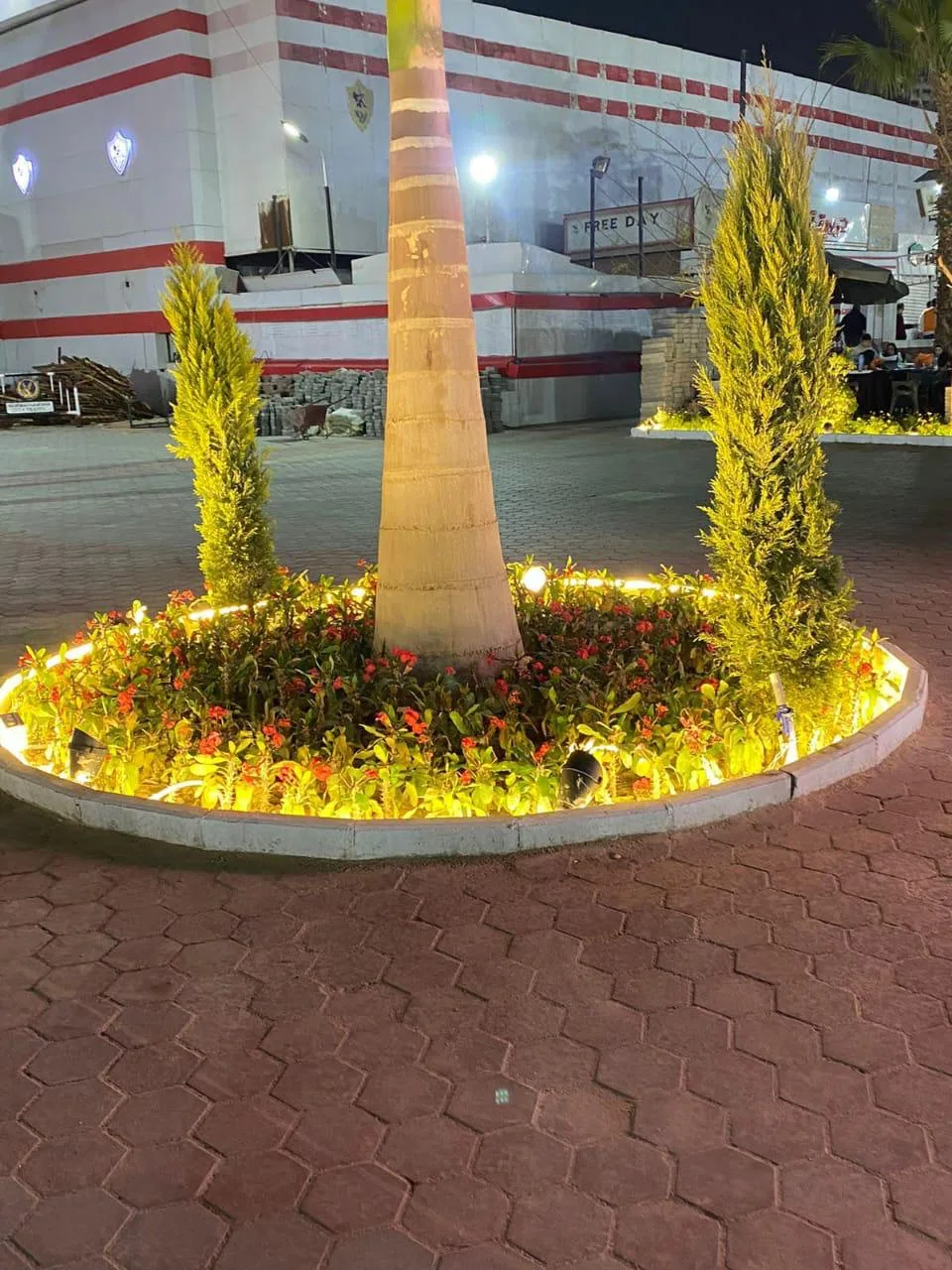 تجميل مدخل البوابة رقم ٢